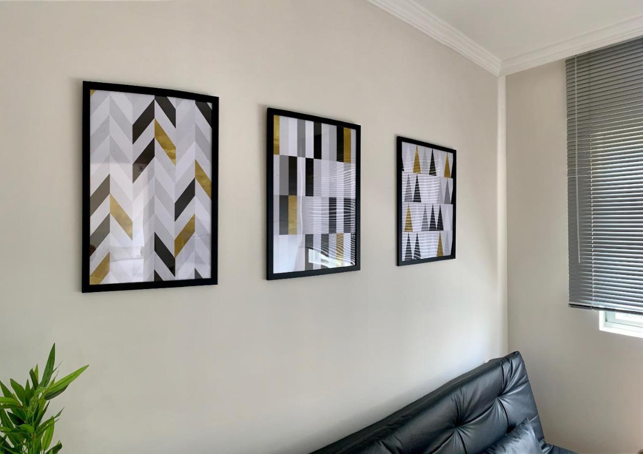 205- Apartamento 1 Quarto Suite, Encantador, Amplo E Decorado, Mobiliario Moderno, Cozinha Completa Com Utensilios , Excelente Vista Da Cidade E Localizacao Privelegiada No Bairro Bigorrilho , Curitiba Luaran gambar