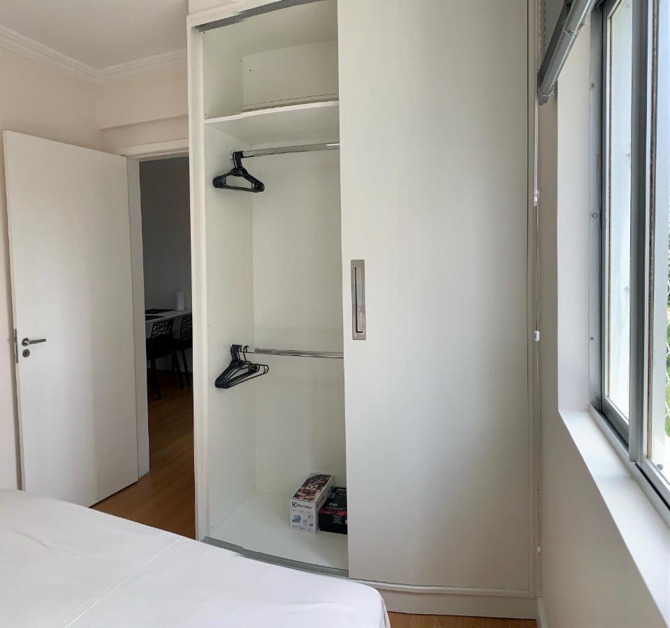 205- Apartamento 1 Quarto Suite, Encantador, Amplo E Decorado, Mobiliario Moderno, Cozinha Completa Com Utensilios , Excelente Vista Da Cidade E Localizacao Privelegiada No Bairro Bigorrilho , Curitiba Luaran gambar