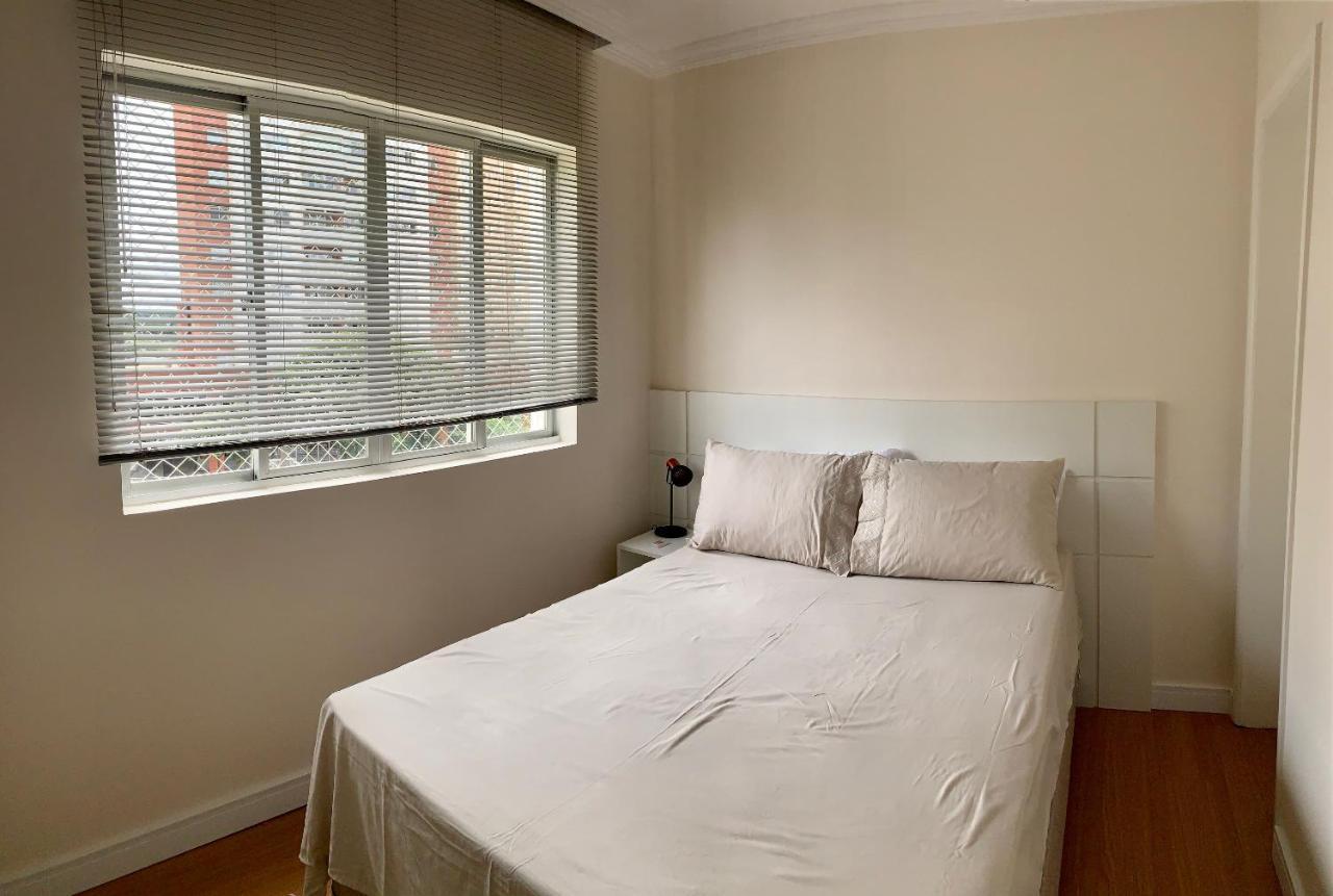 205- Apartamento 1 Quarto Suite, Encantador, Amplo E Decorado, Mobiliario Moderno, Cozinha Completa Com Utensilios , Excelente Vista Da Cidade E Localizacao Privelegiada No Bairro Bigorrilho , Curitiba Luaran gambar