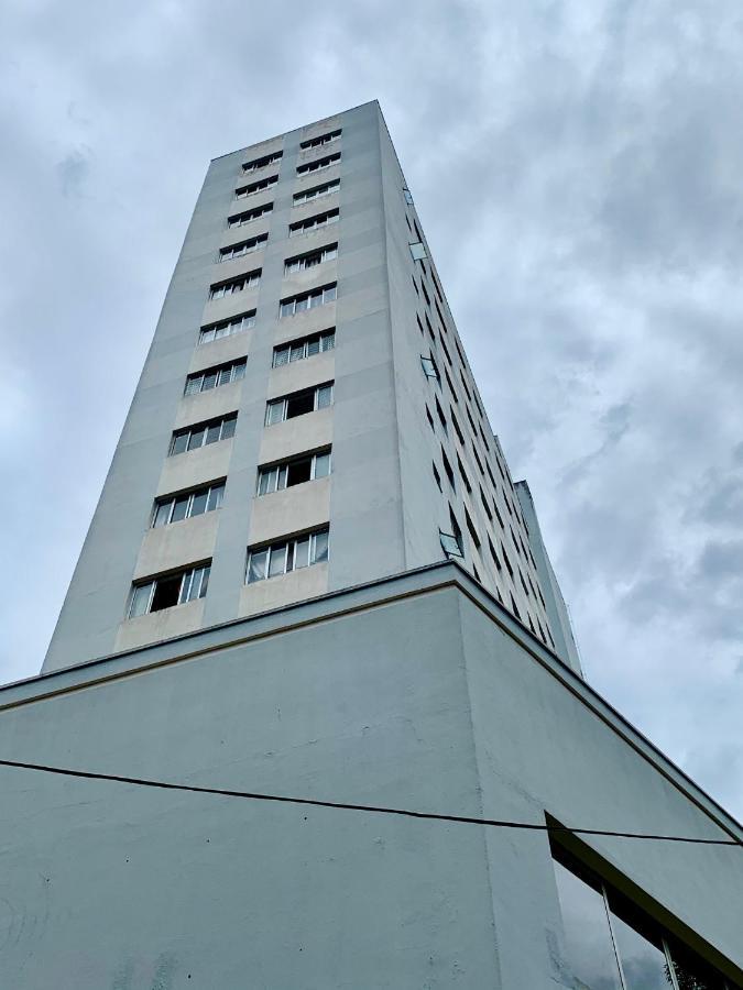 205- Apartamento 1 Quarto Suite, Encantador, Amplo E Decorado, Mobiliario Moderno, Cozinha Completa Com Utensilios , Excelente Vista Da Cidade E Localizacao Privelegiada No Bairro Bigorrilho , Curitiba Luaran gambar